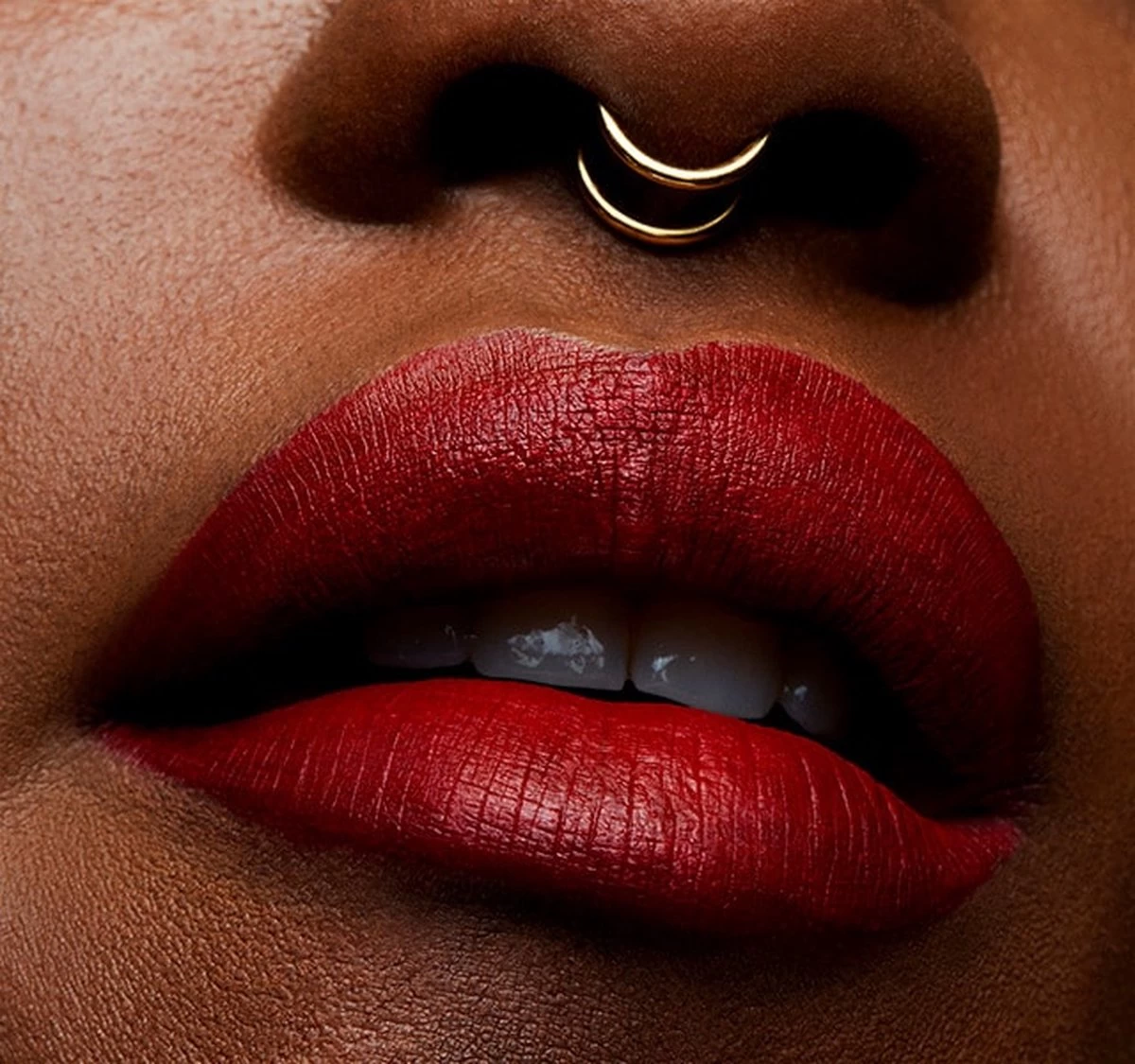 MAC RETRO MATTE LIQUID LIPSTICK - FEELS SO GRAND - Afbeelding 4