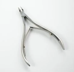 Merkloos Nagelriem Knipper