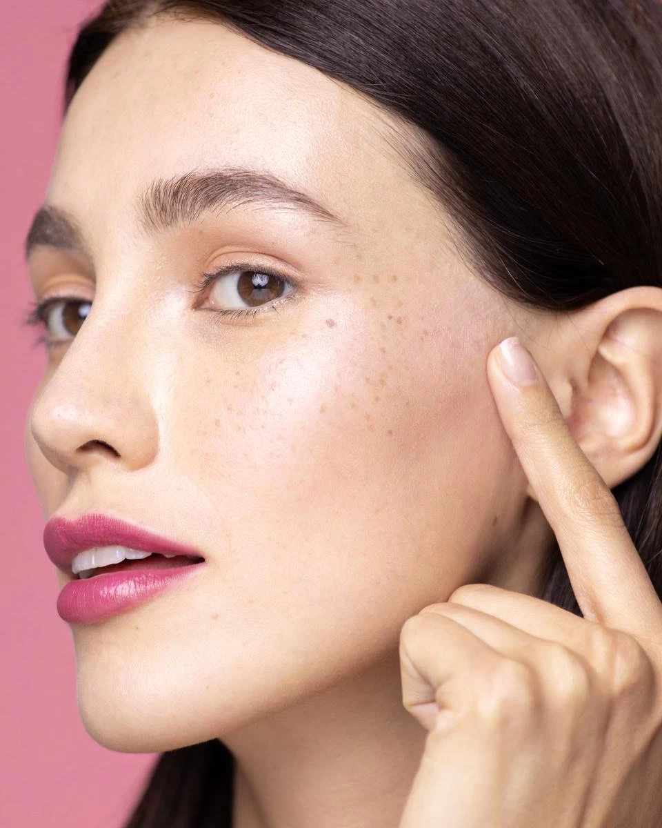 Labello Coral Crayon Lippenbalsem - Hydratatie & Intensieve Kleur - Afbeelding 4